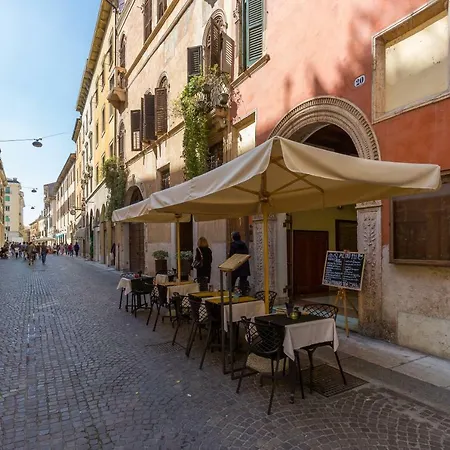 Apartament Stella *