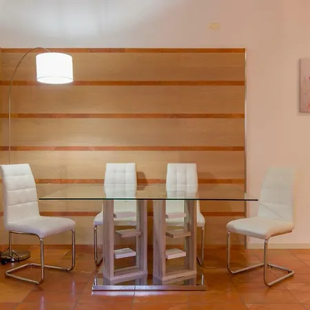 Stella Apartament *